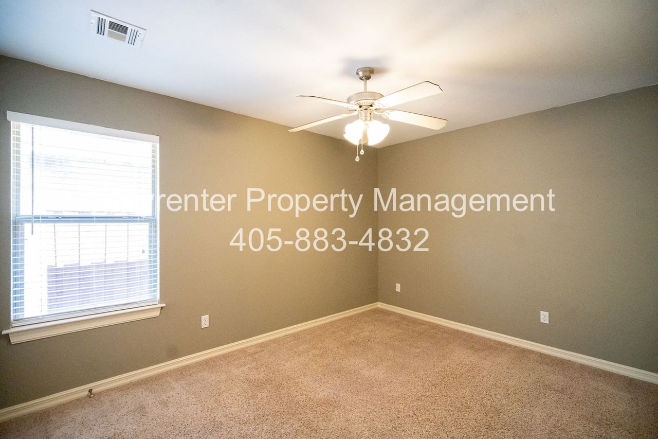 1301 Cedar Creek Dr - Photo 5 of 19