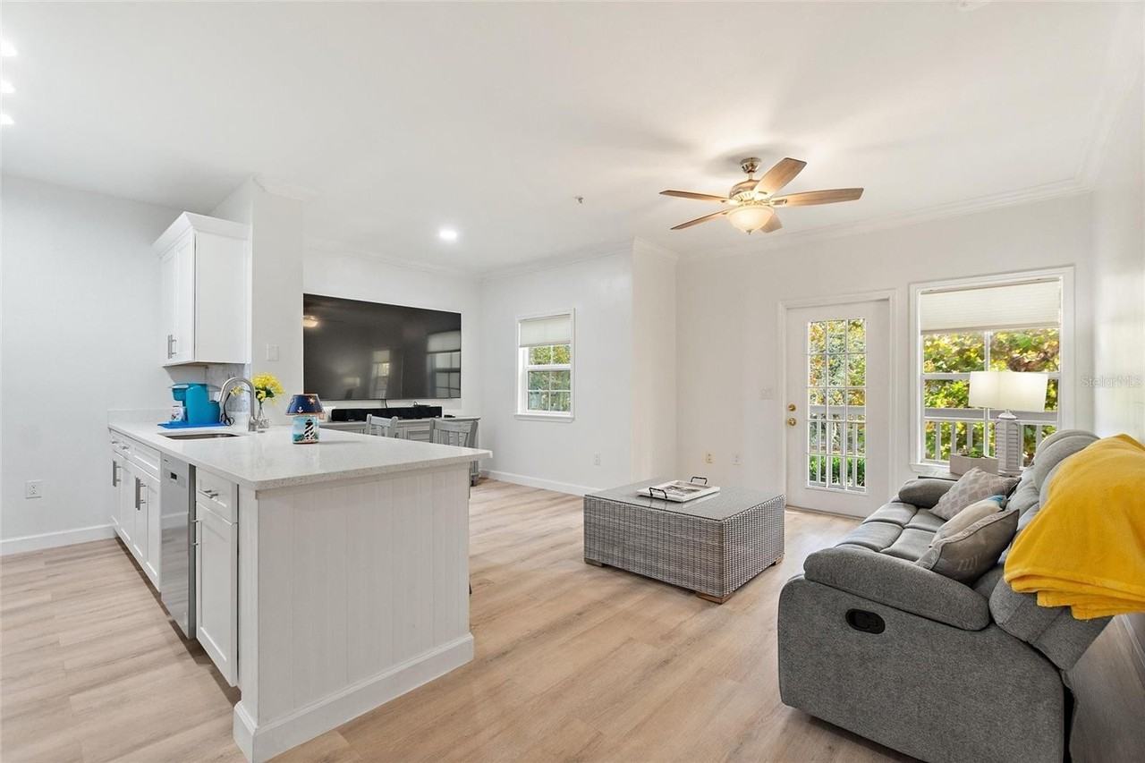 516 Water St #1 - Photo 4 of 28