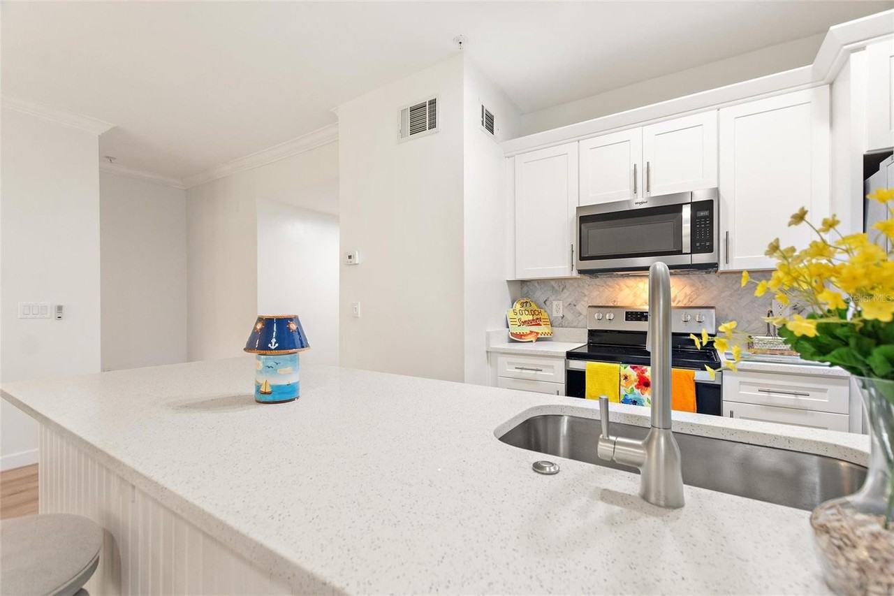 516 Water St #1 - Photo 6 of 28