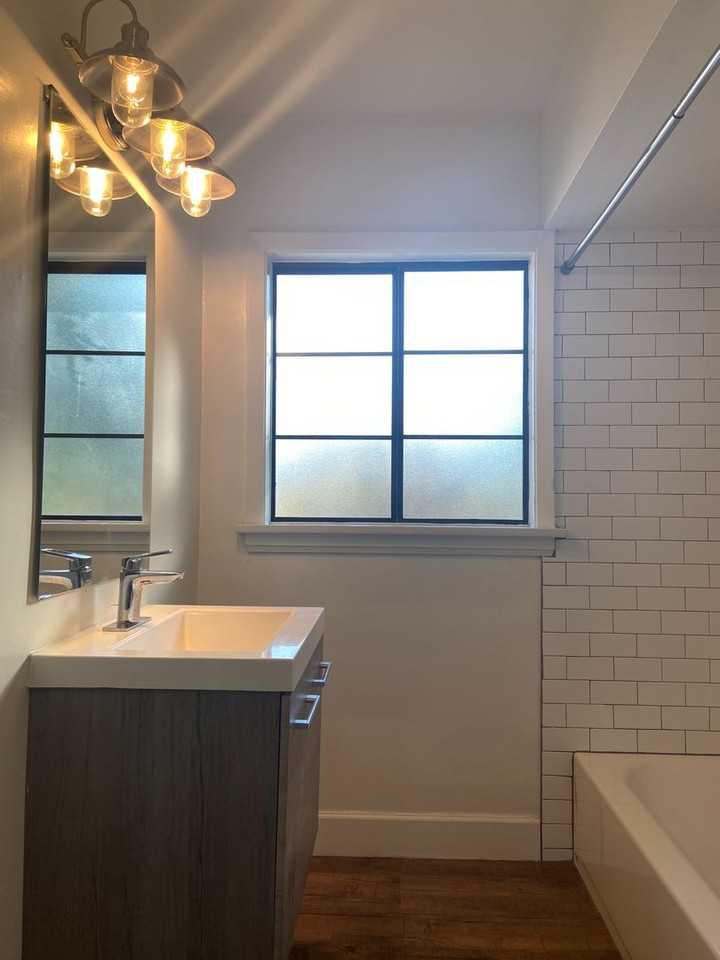 The Ivy Luxury Apartments - Photo 3 of 35