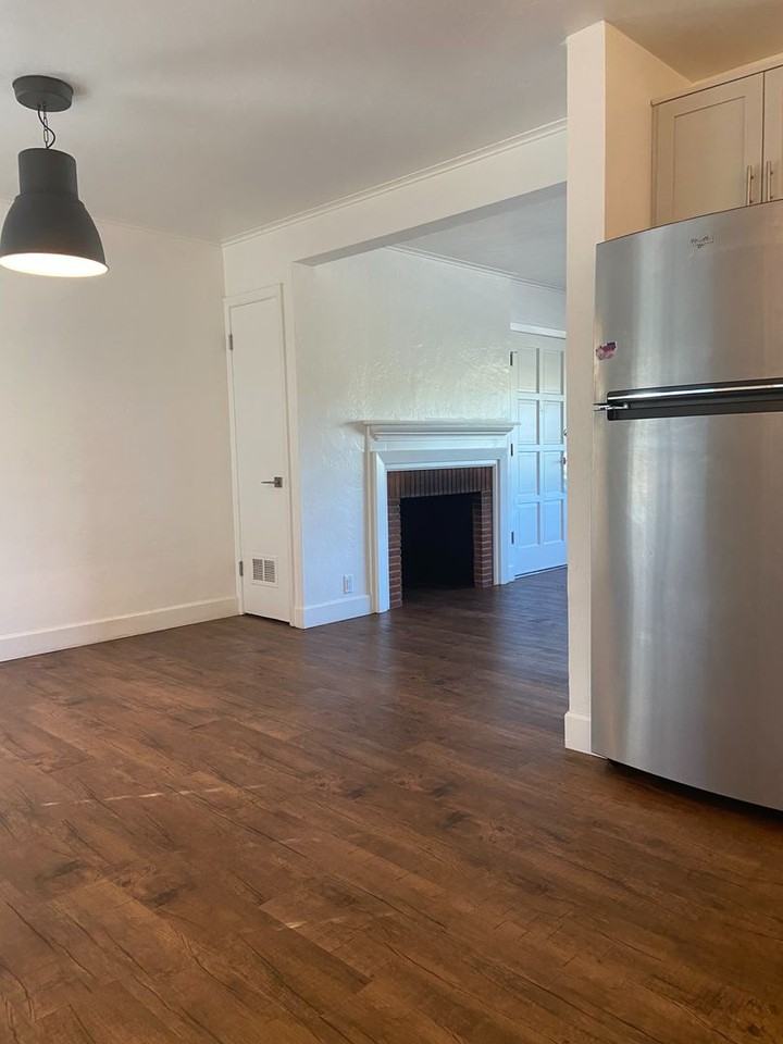 The Ivy Luxury Apartments - Photo 4 of 35