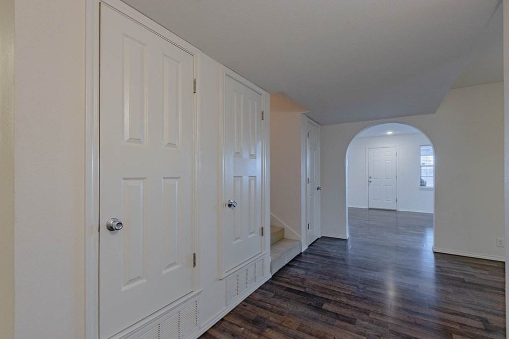 3310 Tanglewood Ln #1 - Photo 3 of 22