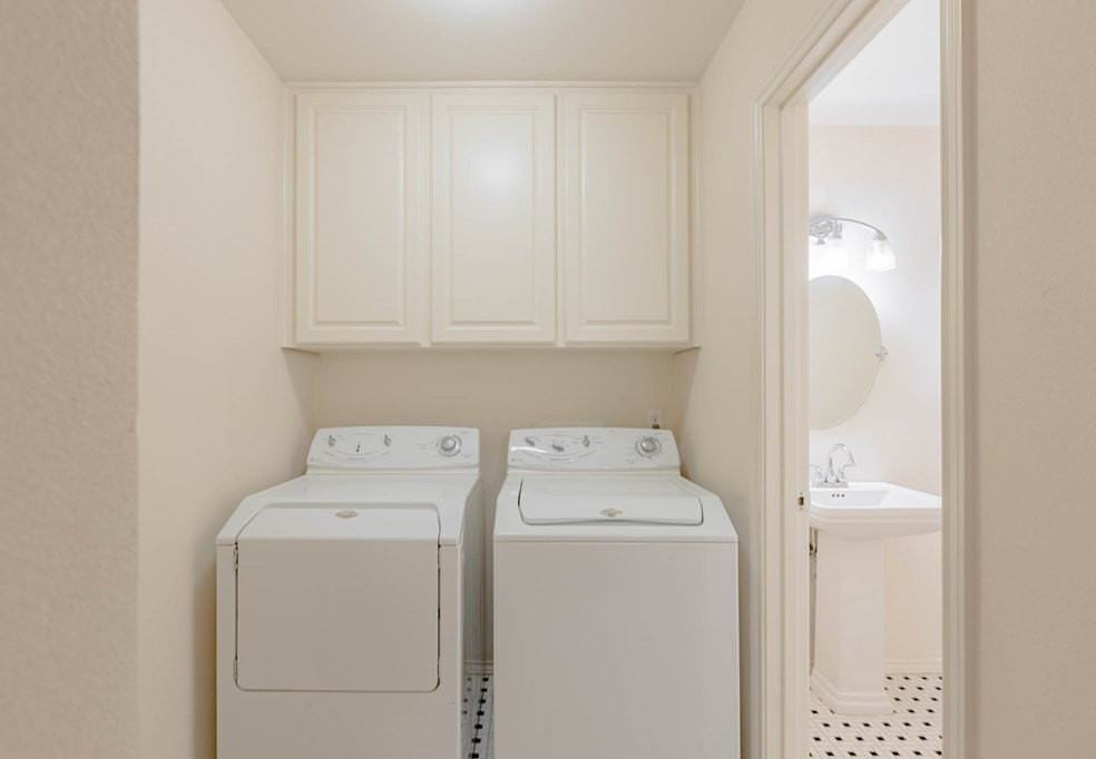 3310 Tanglewood Ln #1 - Photo 6 of 22