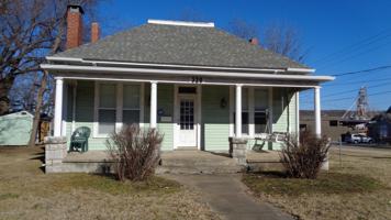 featured image of 320 E Hickory St