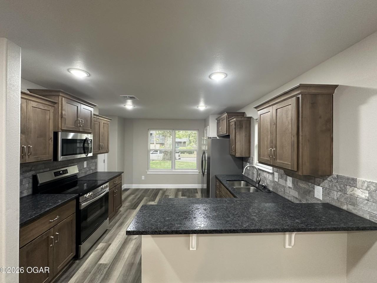 2012 S Connor Ave - Photo 3 of 12