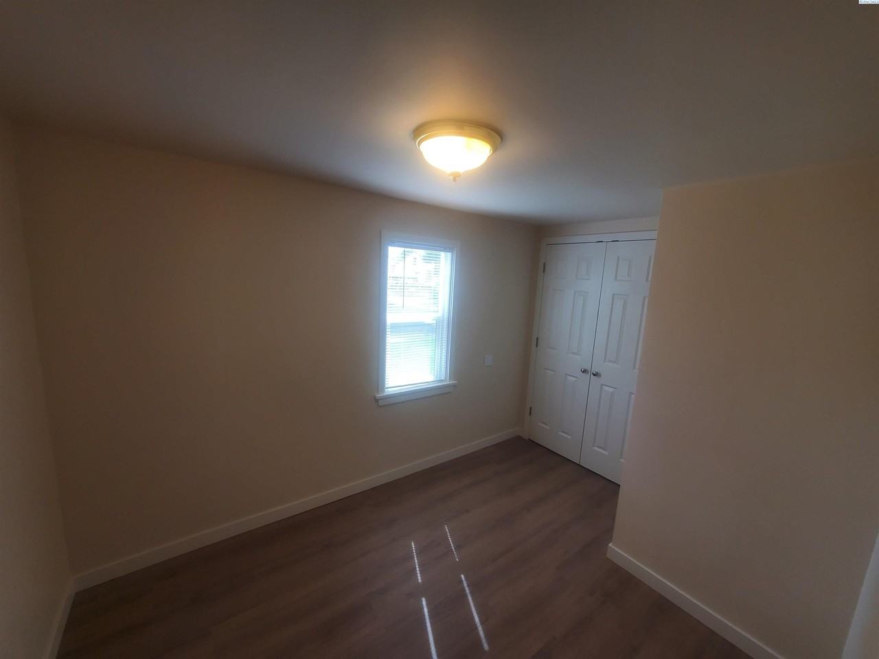 117 N Yost St - Photo 5 of 10