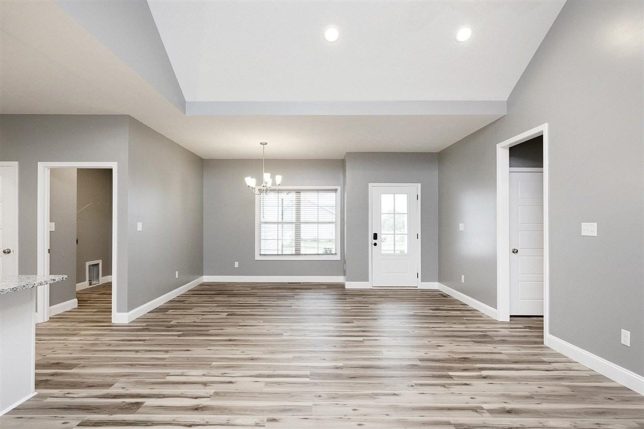 1254 Melody Ave - Photo 3 of 27