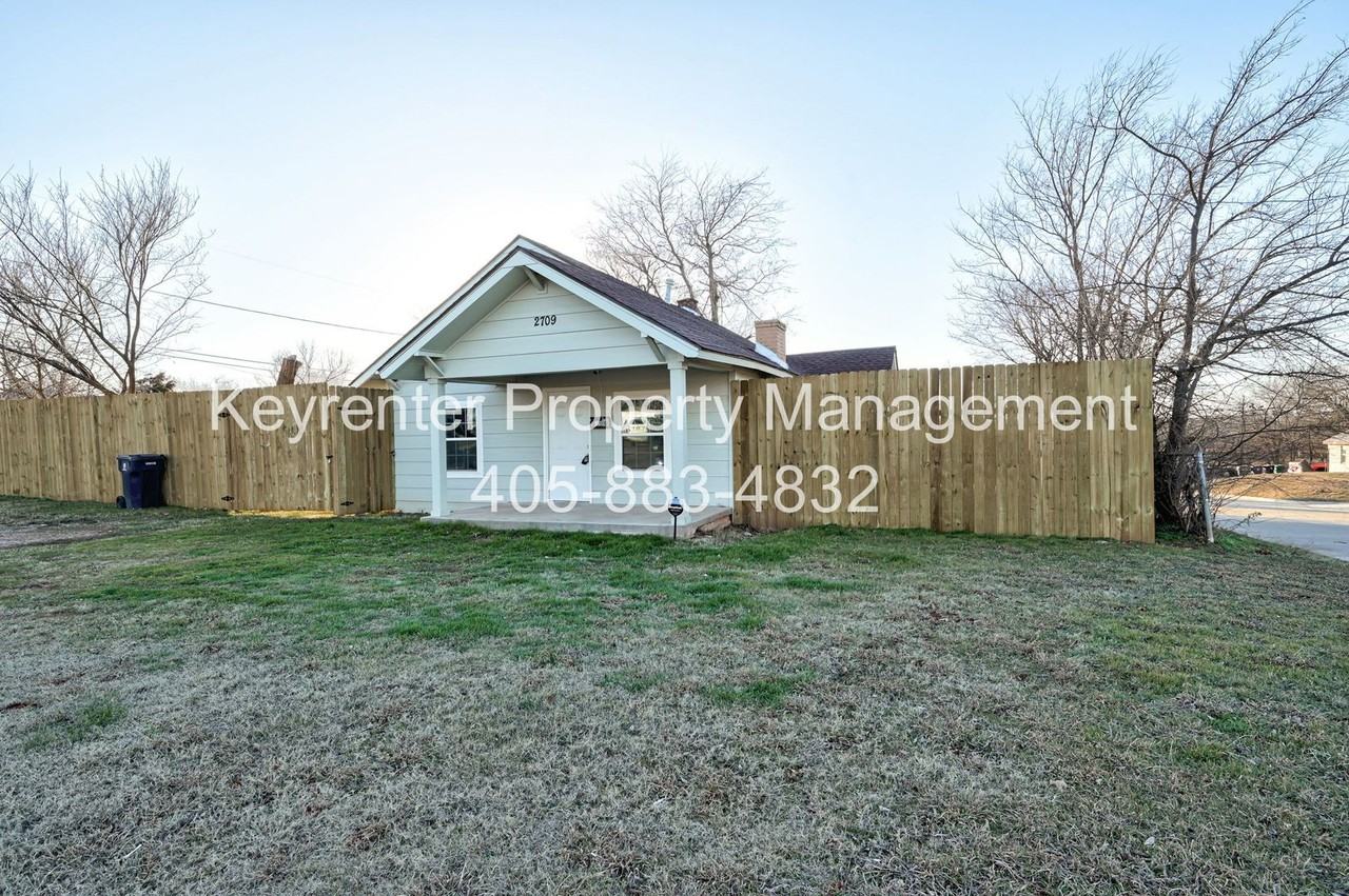 2709 N Fonshill Ave - Photo 5 of 27