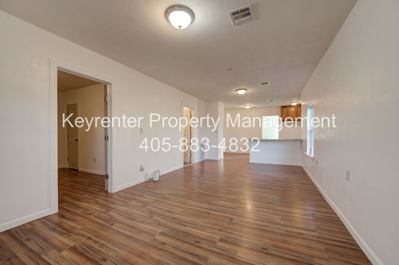2709 N Fonshill Ave - Photo 7 of 27