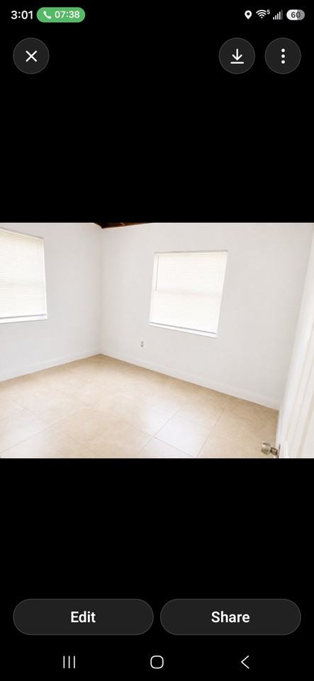 3701 Southwest 48th Avenue - Photo 7 of 13