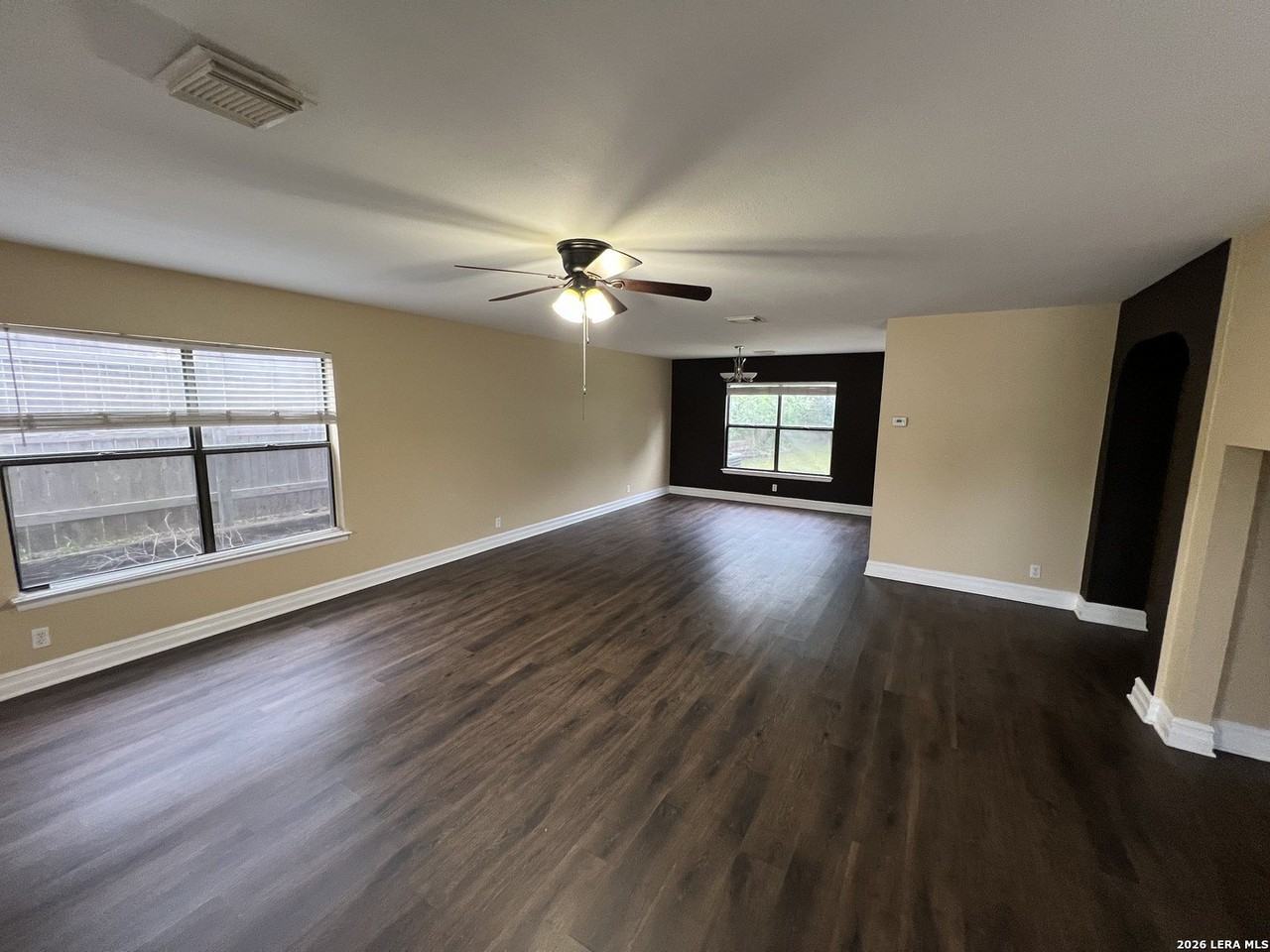1115 Arrowhead Trl - Photo 3 of 13