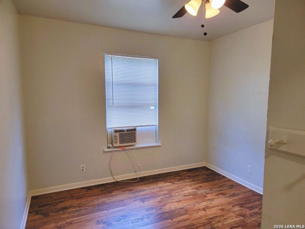 622 Bexar Dr - Photo 7 of 10