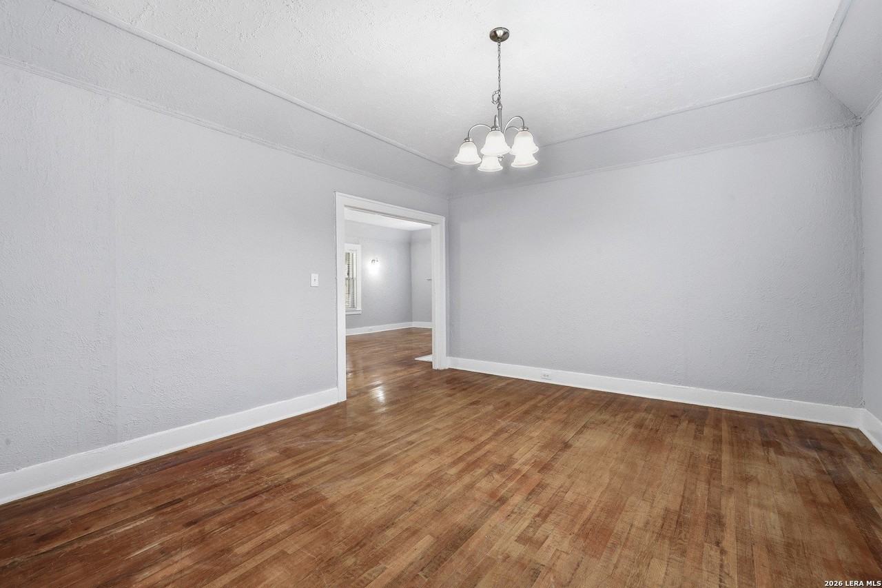 527 Fulton Ave #2 - Photo 6 of 20