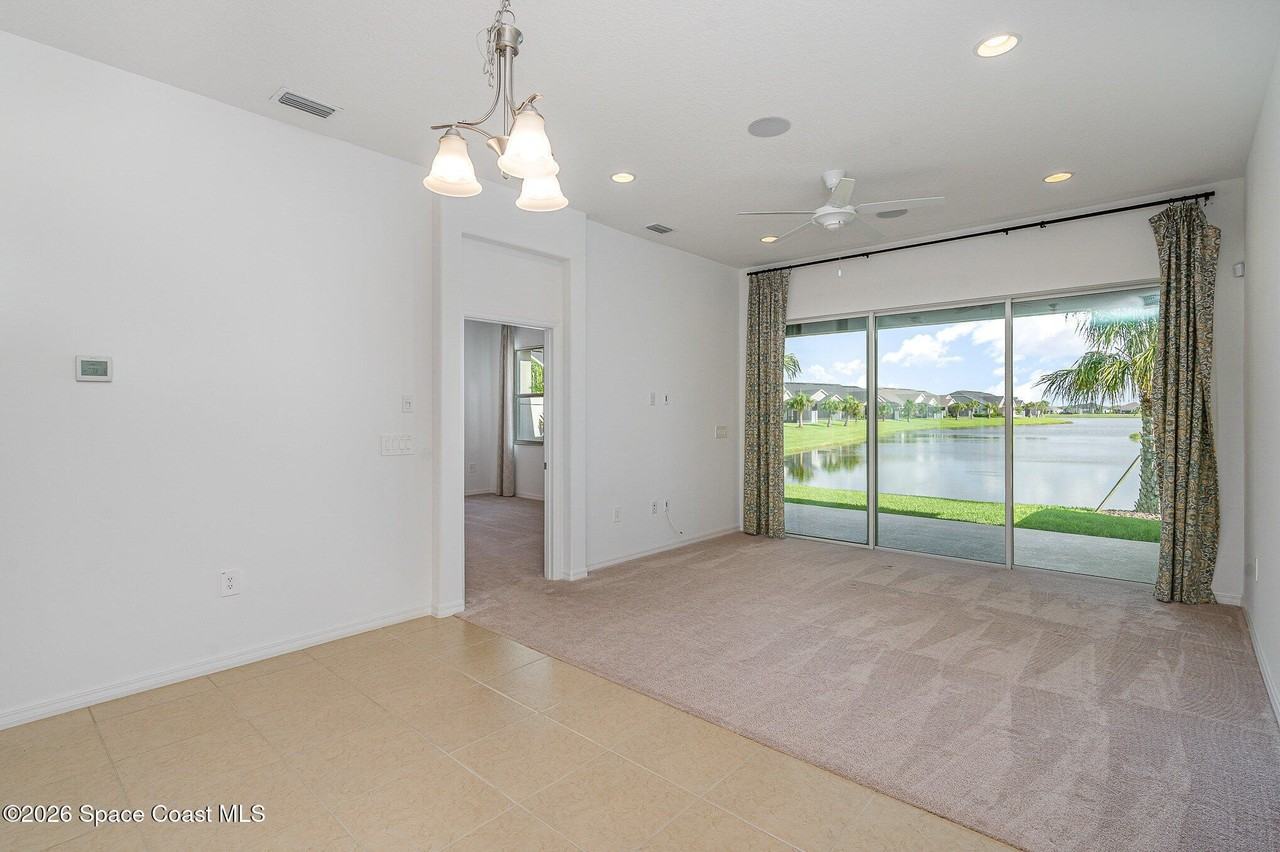 2688 Avalonia Dr - Photo 4 of 33