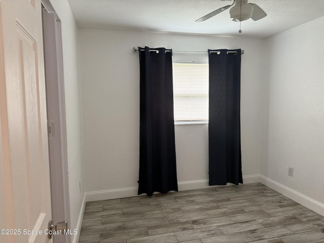 2806 Tropic Rd #1 - Photo 6 of 7