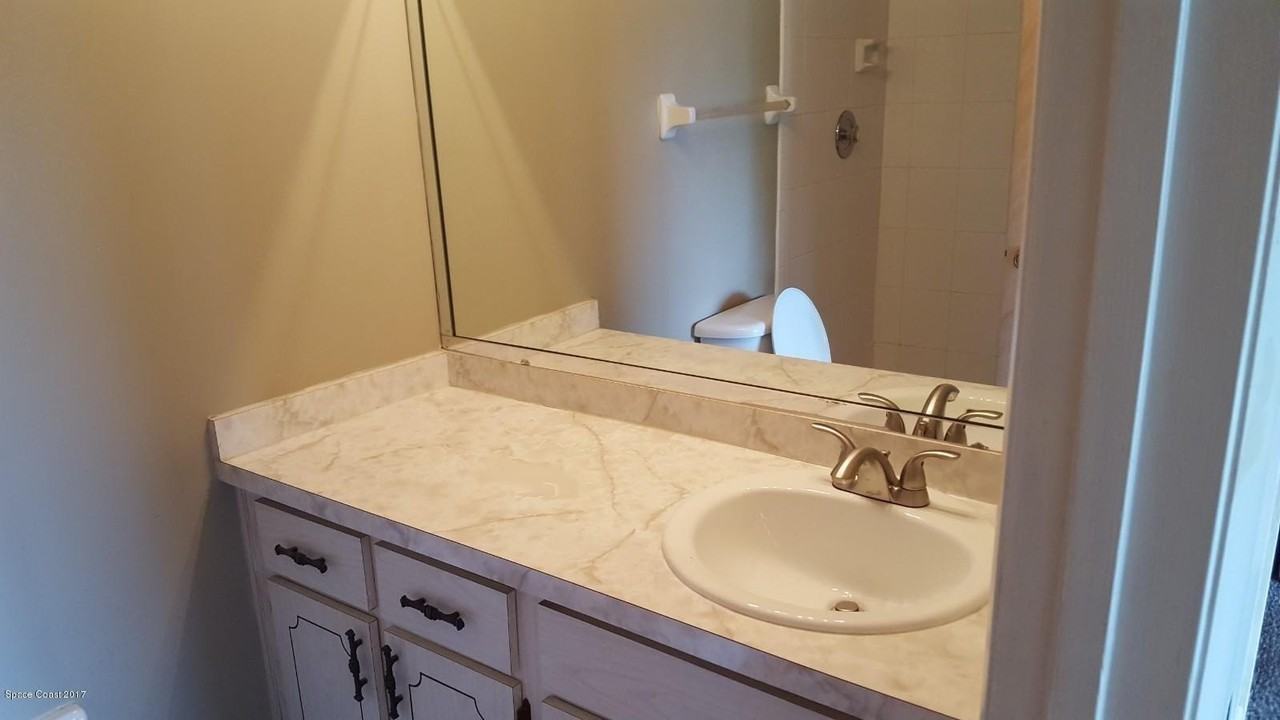 292 W Towne Pl - Photo 7 of 8