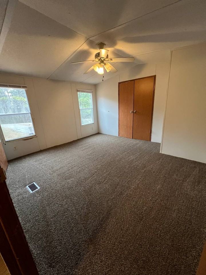 685 Julia St #1 - Photo 7 of 14
