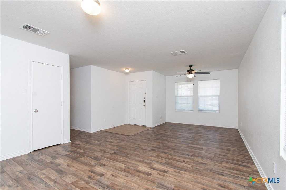 9007 Sandyford Ct - Photo 3 of 27
