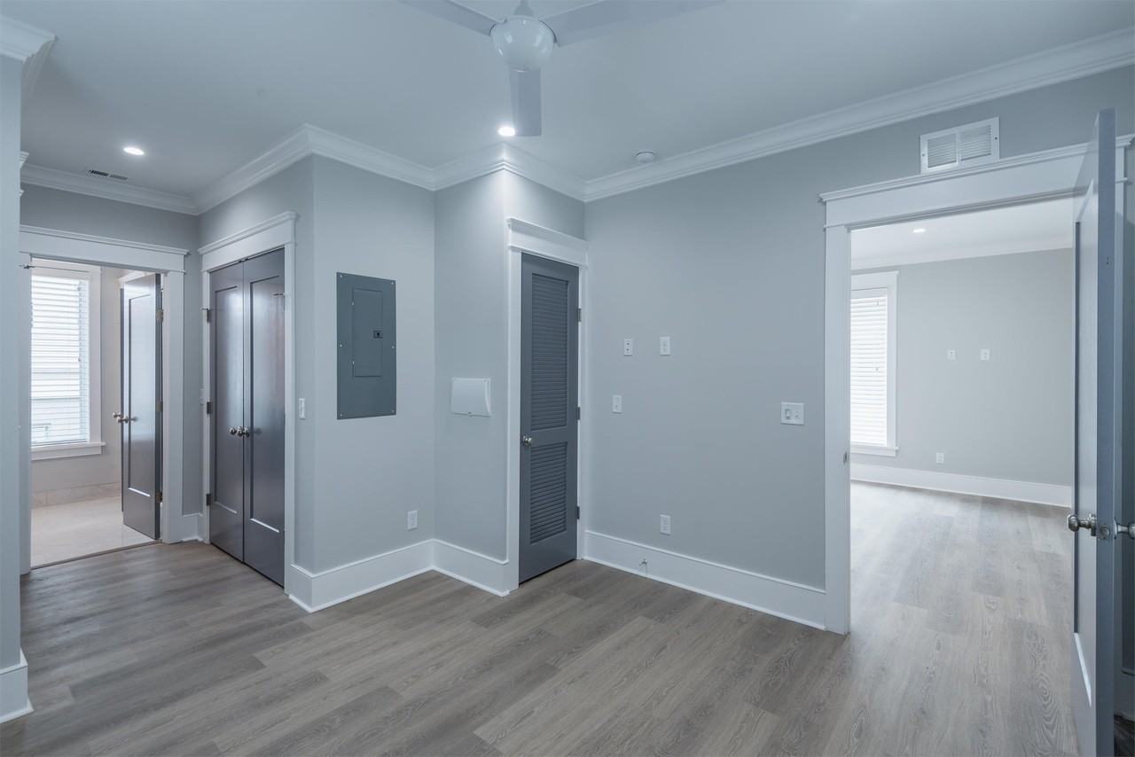 3 Sanctuary Ct #3-201 - Photo 3 of 16