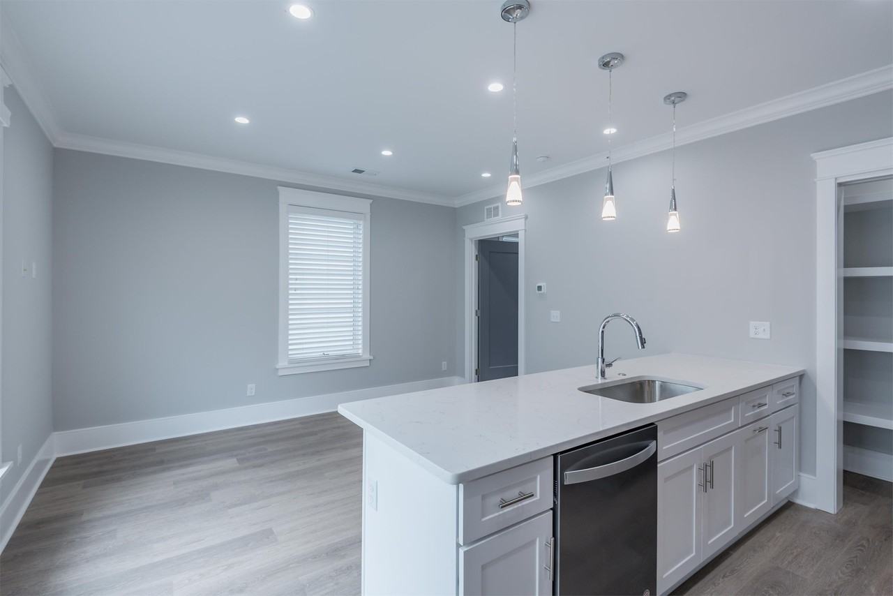 3 Sanctuary Ct #3-201 - Photo 6 of 16