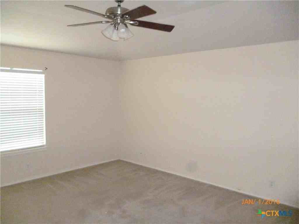 2667 Hunt St - Photo 6 of 33