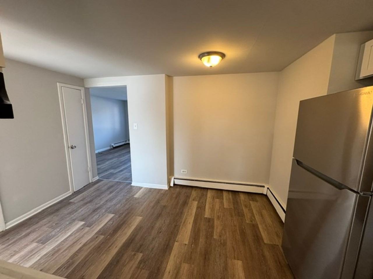 14507 Torrence Avenue - Photo 2 of 15