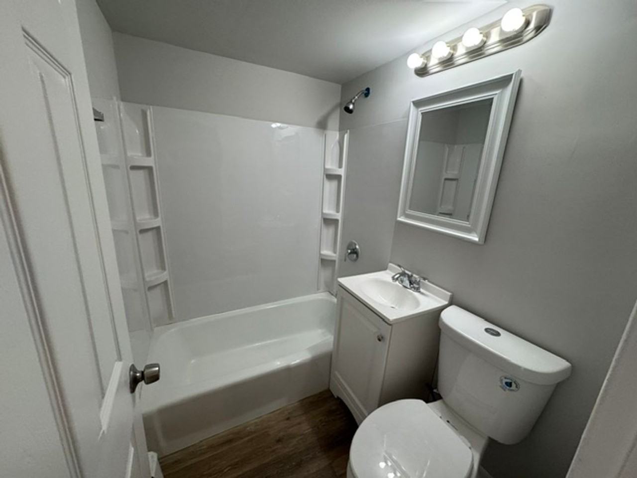 14507 Torrence Avenue - Photo 3 of 15