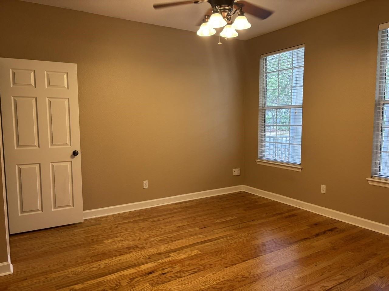 3722 Longfellow Rd - Photo 7 of 39