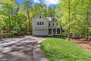 featured image of 916 Waterview Dr