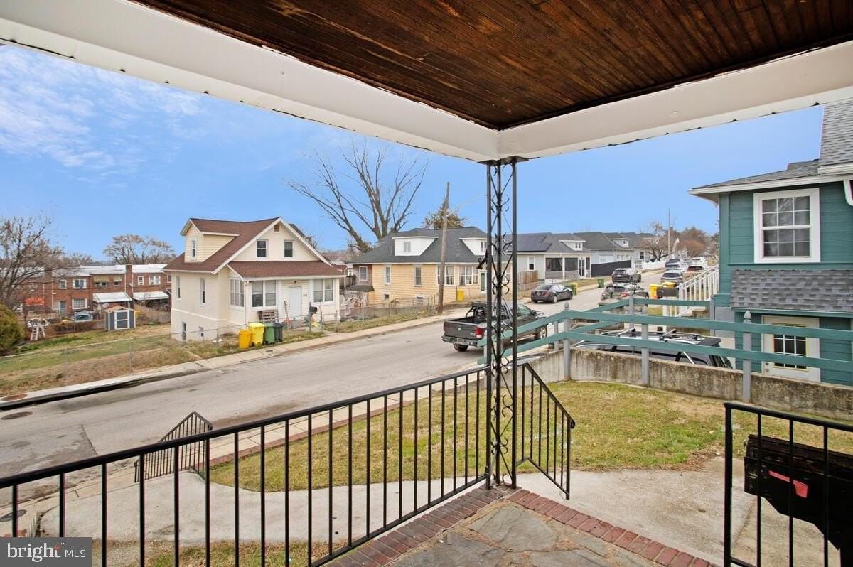 119 W Edgevale Rd - Photo 3 of 37