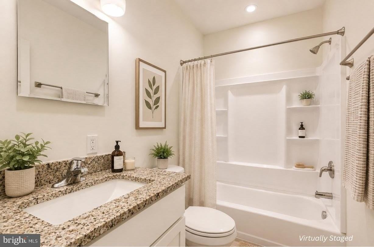 714 S Broadway - Photo 5 of 22