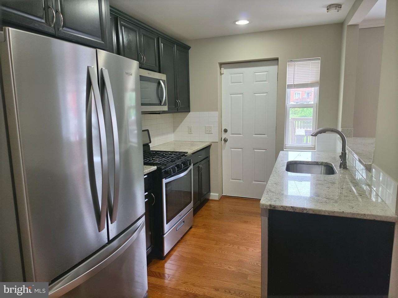 2028 Hillenwood Rd - Photo 4 of 18