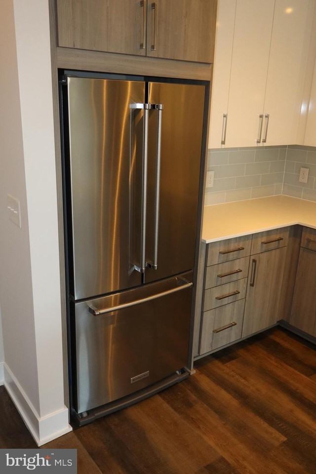 145 Riverhaven Dr #445 - Photo 5 of 31