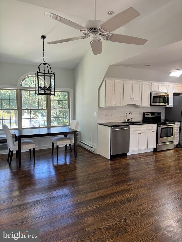 132APARTME Greenwood Creek Rd - Photo 2 of 9
