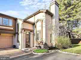 featured image of 540 Sayre Dr