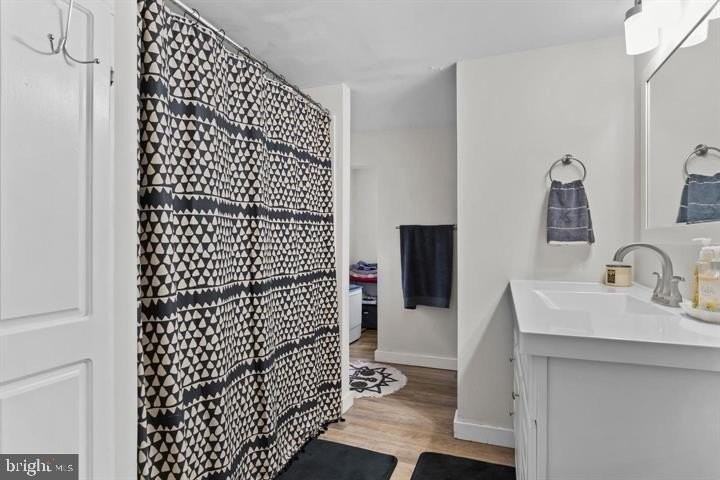 411 Herr St - Photo 7 of 8