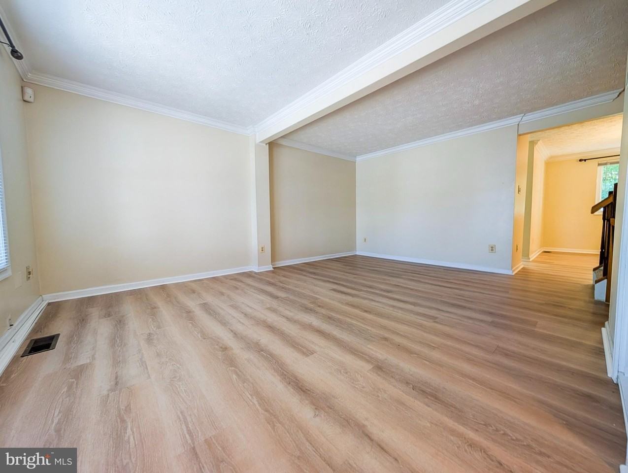 7993 Tyson Oaks Cir - Photo 4 of 23