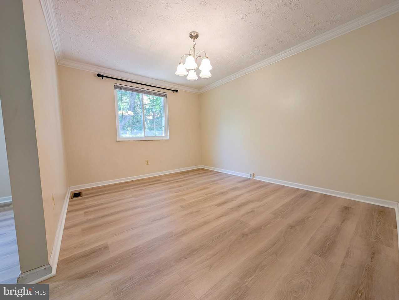 7993 Tyson Oaks Cir - Photo 7 of 23
