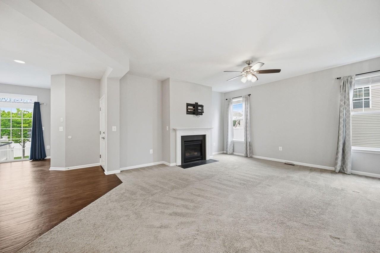 15521 Ann Arden Ave - Photo 5 of 29