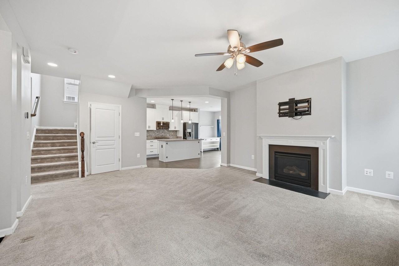 15521 Ann Arden Ave - Photo 6 of 29