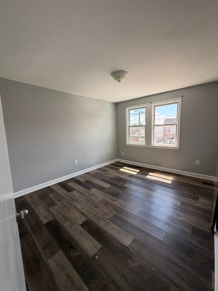 4114 Century Rd - Photo 7 of 10