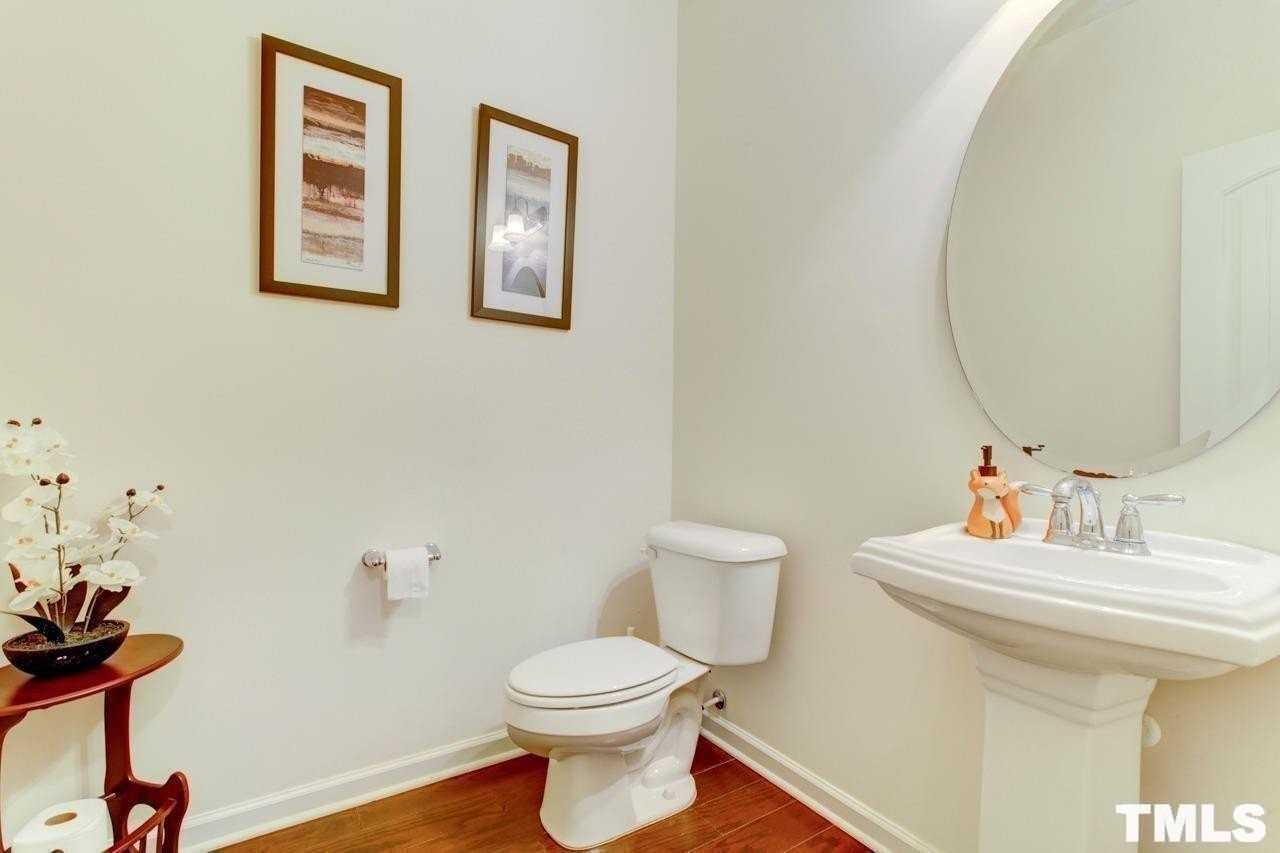 341 Scotlow Way - Photo 5 of 24