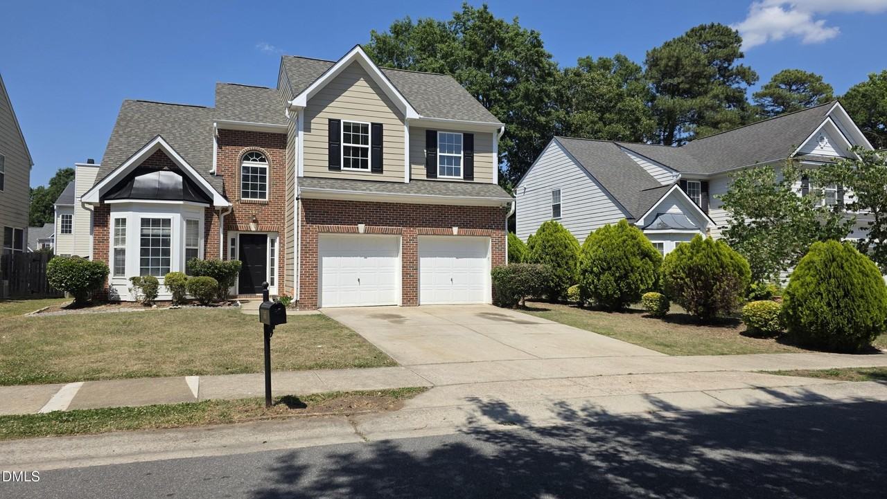 5417 Keowee Way - Photo 2 of 19
