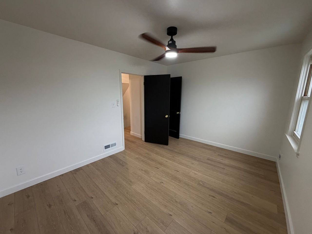 6802 Conley St - Photo 3 of 13