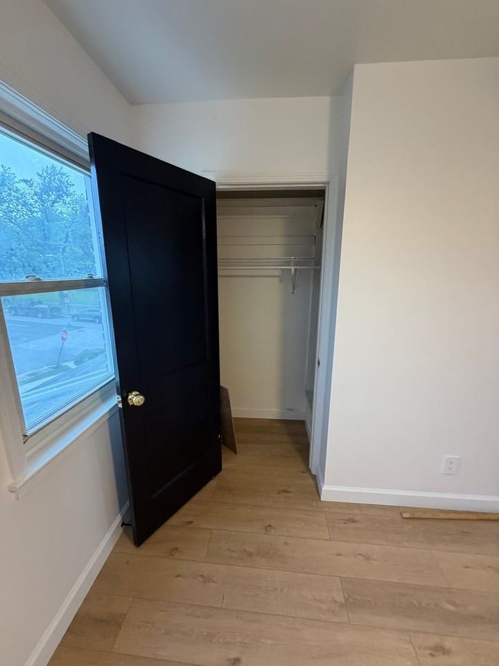 6802 Conley St - Photo 7 of 13