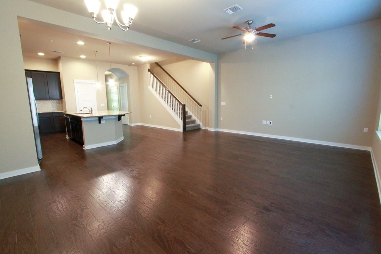 4722 Page St - Photo 5 of 31