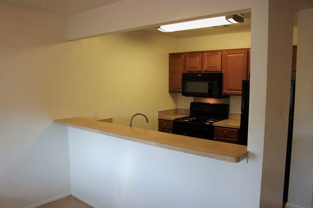 2608B Pecan Knoll St - Photo 3 of 12