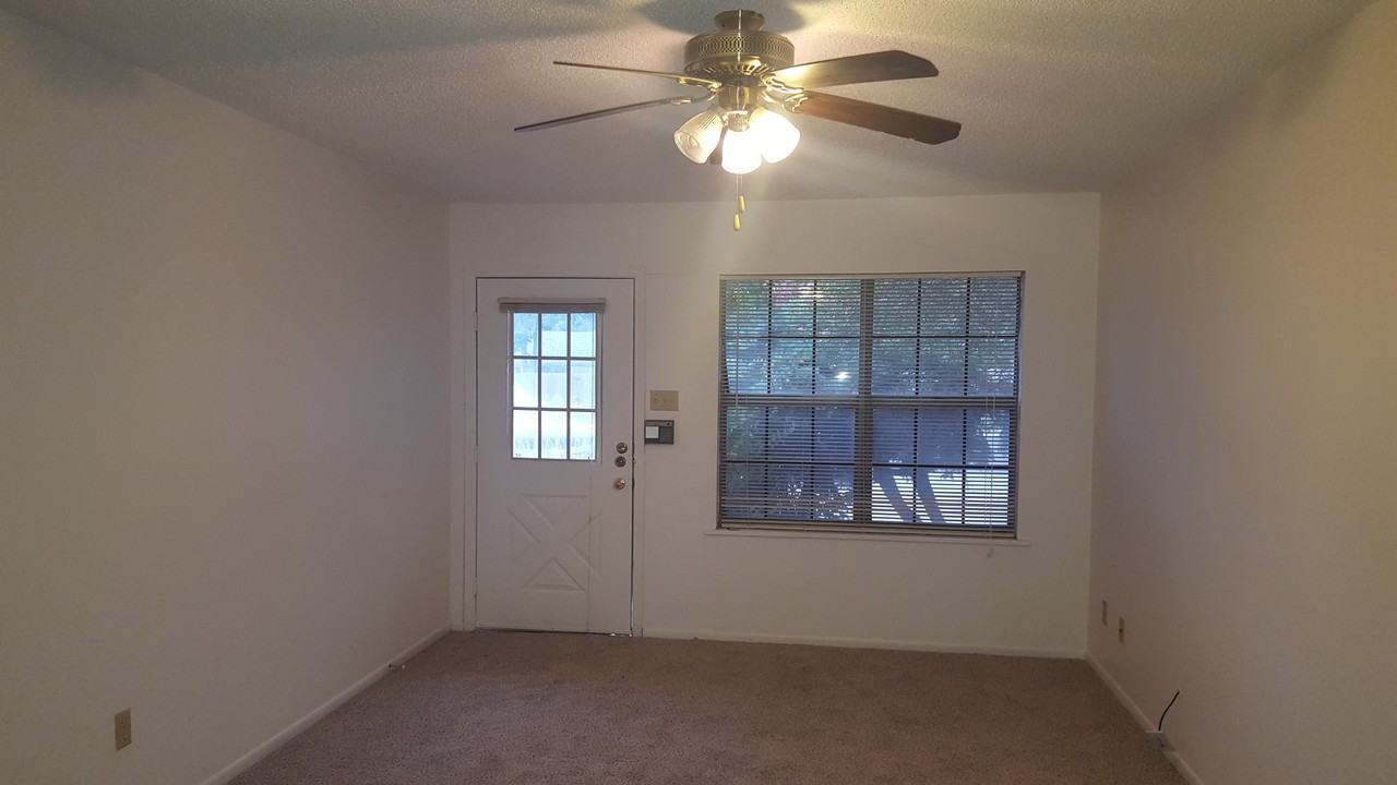 320 Station St #101 - Photo 3 of 12