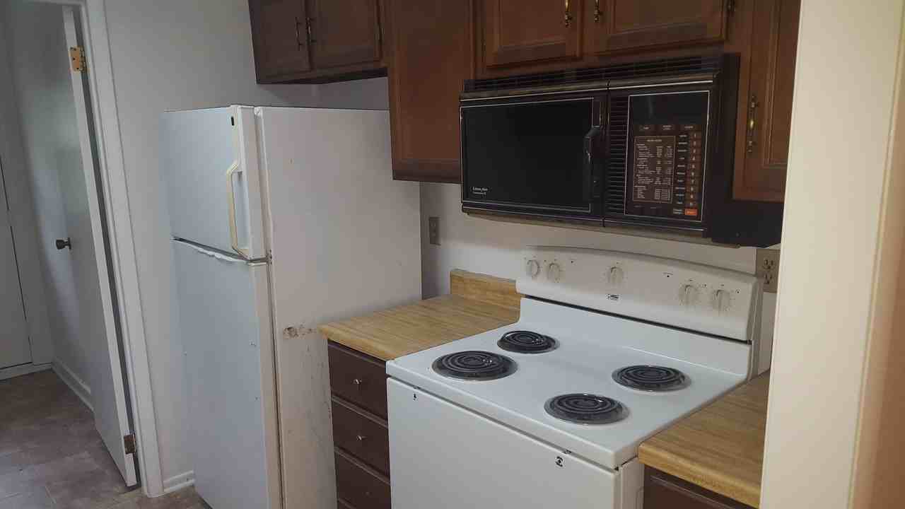 320 Station St #101 - Photo 6 of 12