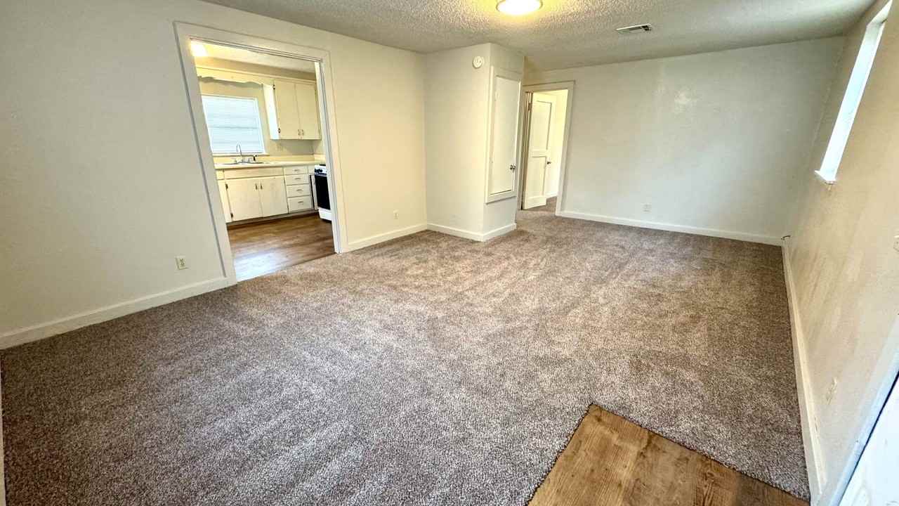 372 J Ave - Photo 2 of 13